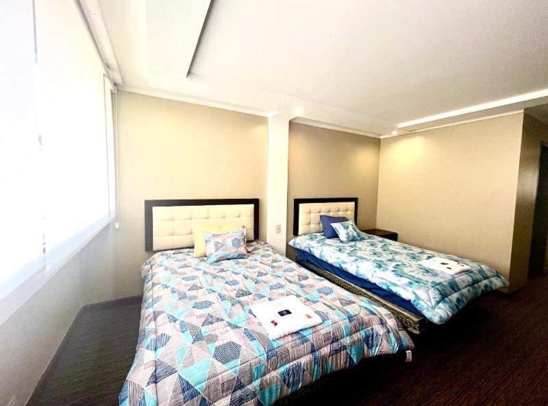 1420 Lujosa Habitacion - Hotel Akros Quito Zewnętrze zdjęcie