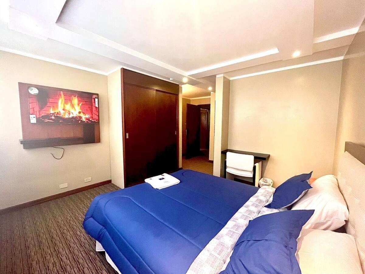 1420 Lujosa Habitacion - Hotel Akros Quito Zewnętrze zdjęcie