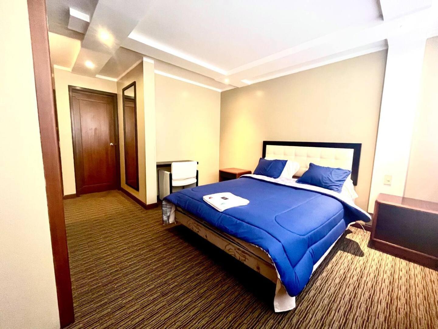 1420 Lujosa Habitacion - Hotel Akros Quito Zewnętrze zdjęcie
